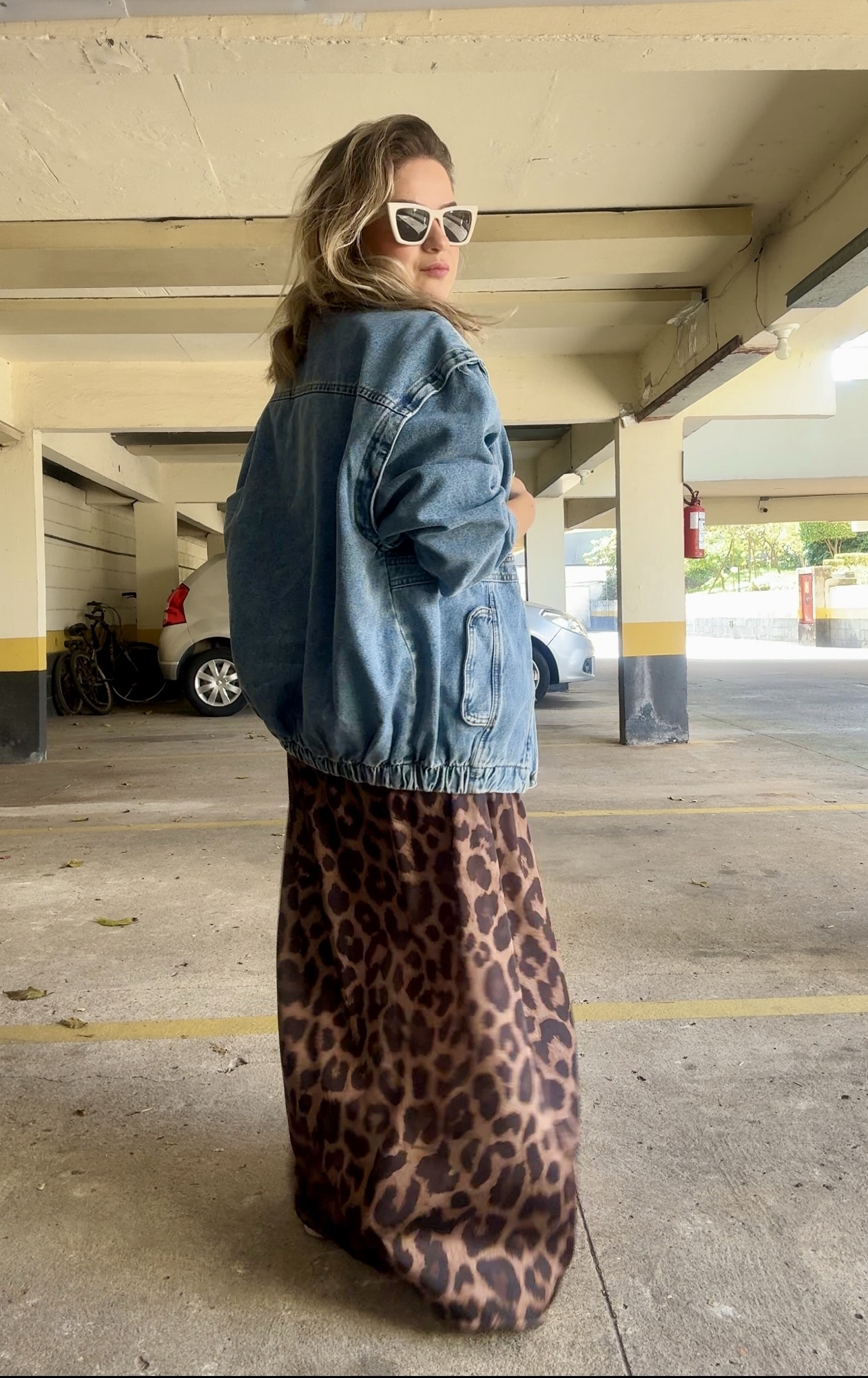 Meu look com saia de onça